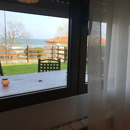 Apartment Casa De Flores - Con Jardin Privado Frente A La Playa De Comillas