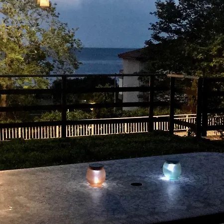 Casa De Flores - Con Jardin Privado Frente A La Playa De *