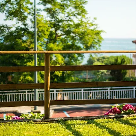 Casa De Flores - Con Jardin Privado Frente A La Playa De Comillas
