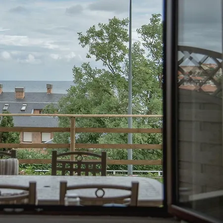 Casa De Flores - Con Jardin Privado Frente A La Playa De Apartmán *