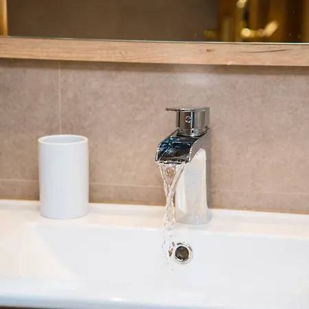 Casa De Flores - Con Jardin Privado Frente A La Playa De Comillas