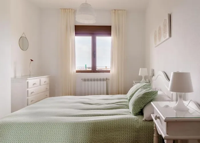 Casa De Flores - Con Jardin Privado Frente A La Playa De Comillas