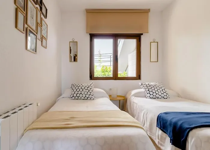 Casa De Flores - Con Jardin Privado Frente A La Playa De Apartment Comillas