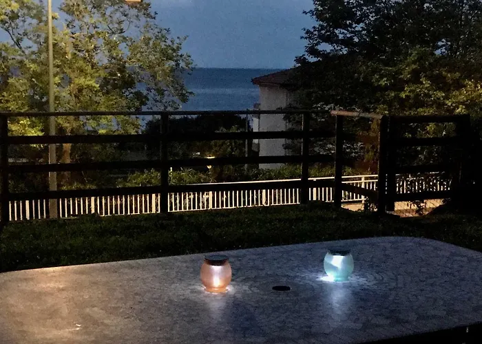 Casa De Flores - Con Jardin Privado Frente A La Playa De *