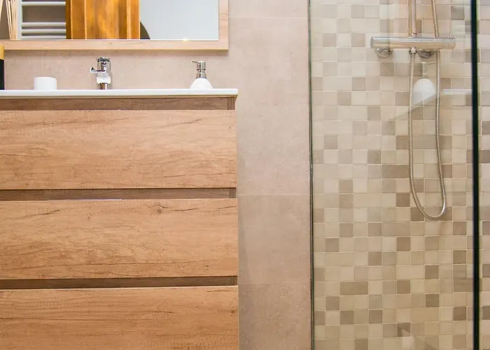 Apartment Casa De Flores - Con Jardin Privado Frente A La Playa De Comillas